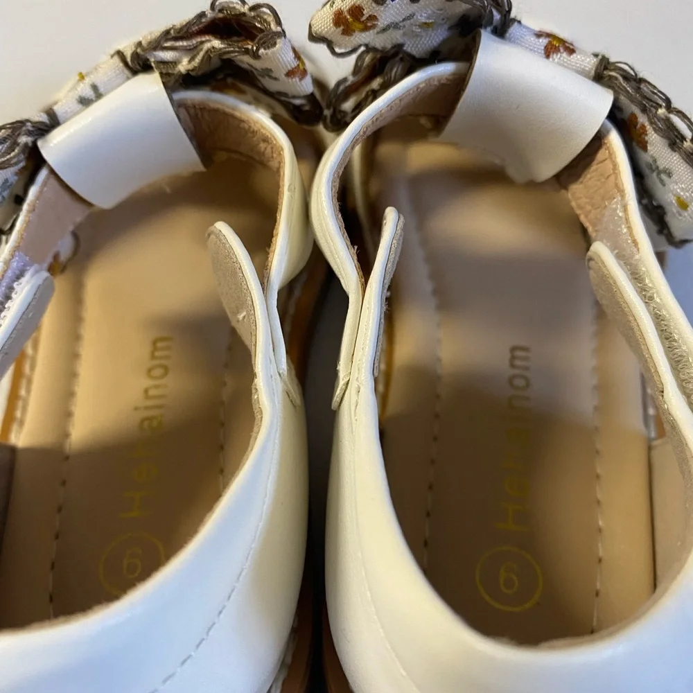 Elegant White Kids Dress Shoes with Floral Bow
